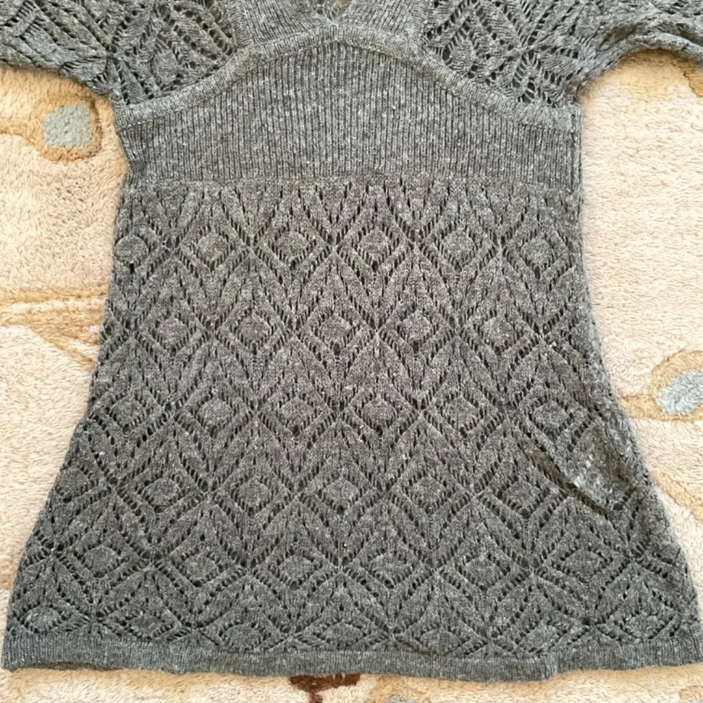 H&M Crochet Style Sweater Gray Size XS - Picture 3 of 9